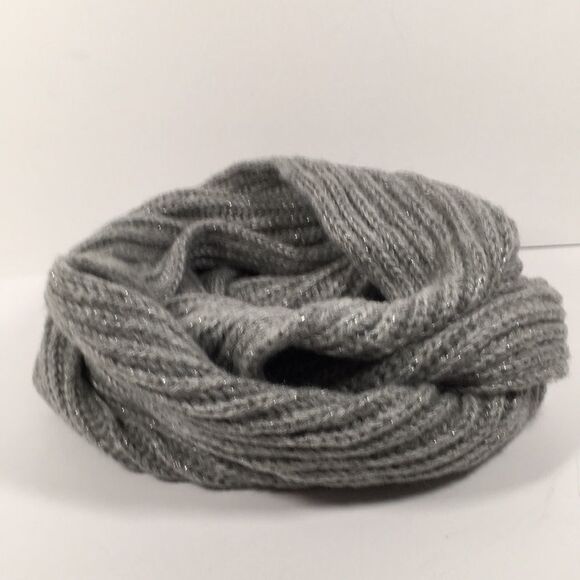 NWT LC Lauren Conrad Chunky Loop Infinity Scarf Gray and Metallic Silver - Picture 1 of 13